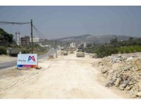 Tarsus’ta yol çalışmaları devam ediyor