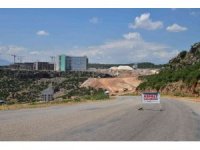 Antalya Şehir Hastanesi’ne konforlu yollar