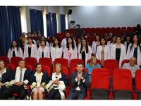 Çiçeği burnunda diyetisyenler, yemin ederek mesleğe ilk adımlarını attı