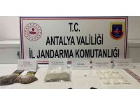 Üzerlerinde uyuşturucuyla yakalandılar