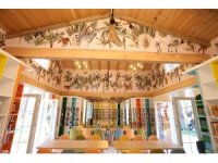 Kent ormanı kütüphanesi kapılarını açtı