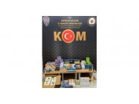 Antalya’da çok miktarda gümrük kaçağı tıbbi ürün ve sigara ele geçirildi