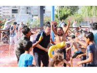 Başkan Kocaispir, su oyun parkını çocuklarla açtı