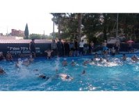 Adanalı çocuklar sulama kanalları yerine havuzda yüzme öğreniyor