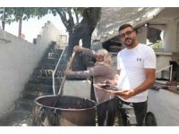 Urmu dutu pekmezinin kilosu 600 lira