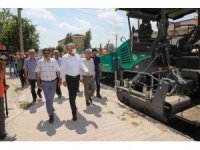 Karalar: "Günde yaklaşık 3 bin 500 ton asfalt döküyoruz"