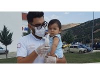 Elini akrep sokan 8 aylık Muhammed için sağlık ekipleri zamanla yarıştı