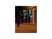 Yaşlı adamı acımasızca dövdü
