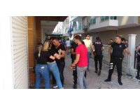 5 yeğeni ve engelli kardeşini bıçakla rehin alan şahıs serbest bırakıldı