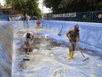 Eğlenceli serinliğe temizlik molası