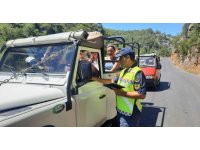 Safari araçları denetlendi