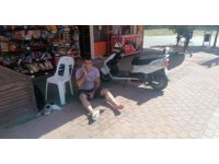 Çarpıştığı otomobil sürücüsüyle helalleşip tek başına ambulansı bekledi