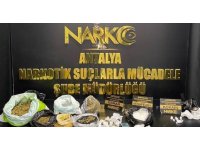 Antalya polisi, uyuşturucu tacirlerine bayram yaptırmadı