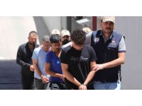 Örgüt içerisinde silahlı fotoğrafları çıktı, "biz değiliz" dediler