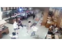 Otel sahibinin üzerine yürüyüp restoranı savaş alanına çevirdiler