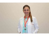 20 yaşından sonra kendi kendine meme muayenesi hayat kurtarabilir