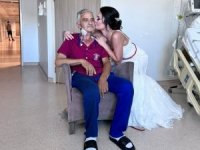 Bypass ameliyatı için kızının evlenmesini şart koştu, gelinin kuşağını hastane odasında bağladı