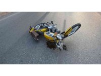 Ağaca çarpan motosiklet sürücüsü hayatını kaybetti