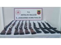 Antalya’da jandarma 10 adet ruhsatsız av tüfeği ele geçirdi