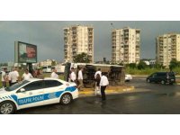 Antalya’da servis midibüsü devrildi: 6 yaralı