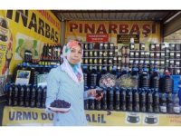 Kahramanmaraşlılar yazın urmu dutu suyu ile serinliyor