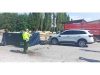 Motosikletli gencin hayatını kaybettiği kaza kamerada