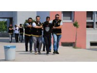 Annesini rahatsız eden kadının evine ateş etti tutuklandı