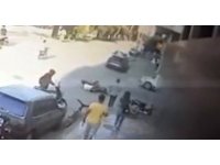 Motosikletli genci ölüme sürükleyen kaza kamerada