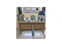 Kemer’de jandarmadan sahte alkol baskını