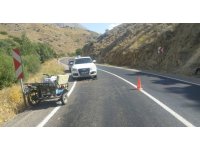 Otomobil ile sepetli motosiklet çarpıştı: 2 yaralı