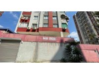 Dördüncü kattan düşen çocuk ağır yaralandı