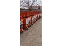 Kozan’da çöp konteynerleri tamir edilerek yeniden hizmete sunuldu