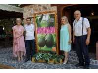 Akademisyenler avokadonun kitabını yazdı