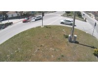 Burdur’da kavşak üzerindeki kazalar kamerada