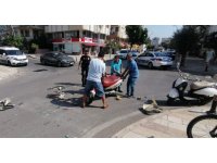 Otomobil ile motosiklet çarpıştı: Baba ve oğlu ölümden döndü