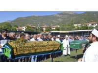 Muğla’daki kazada hayatını kaybeden 4 kişi Burdur’da toprağa verildi
