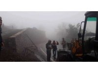 Çöken duvarın altında kalan motosikletli hayatını kaybetti