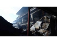 Soğuk hava deposundaki yangında 9 daire ve 100 ton portakal zarar gördü