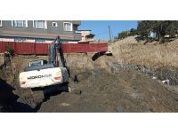 Hatay’da toprak kayması nedeniyle apartman boşaltıldı