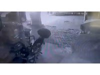 Isparta’da otomobilin kundaklanma anı güvenlik kamerasına yansıdı