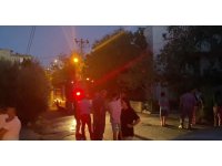 Evin balkonundaki kışlık odunların yanması sonucu çıkan yangın korkuttu