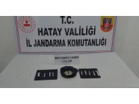 Uyuşturucuyu balkondaki asmaya gizlemiş