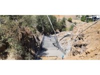 Köprü inşaatında feci ölüm: İskeleden düştü, karnına demir çubuk saplandı