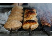 Mangalda içli köfteye yoğun ilgi