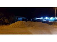 Samandağ sahilinde kum çalınıyor