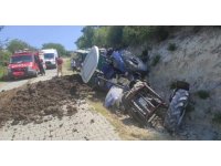 Şarampole devrilen traktörün sürücüsü yaralandı
