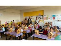 Orman zarlılarıyla mücadele için öğrencilere kuş yuvası dağıtıldı