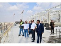 Vali Pehlivan havalimanı inşaatında incelemelerde bulundu