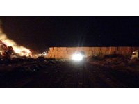 Geceyi alevler aydınlattı, milyonluk balyalar küle döndü