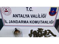 Misafirhanenin dolabından uyuşturucu çıktı